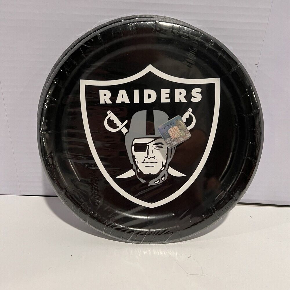 NFL Raiders Party Plates 8 3/4 inch 32 Plates